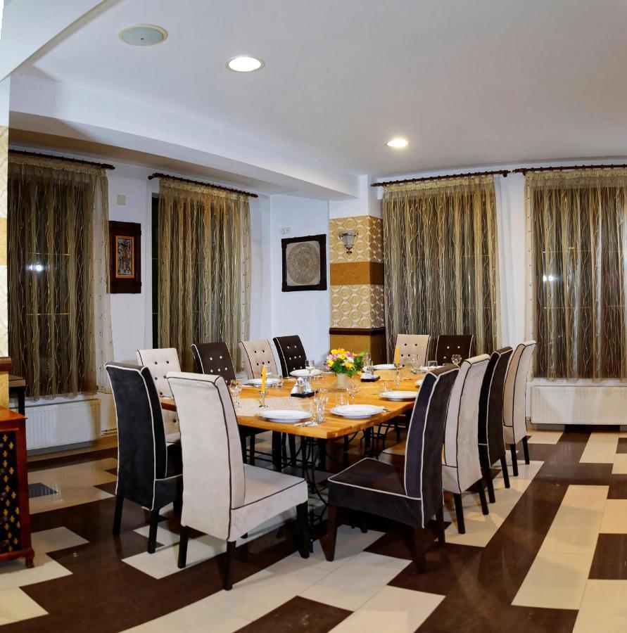 מויצ'ו דה סוס Hotel Boutique Garden Resort By Brancoveanu מראה חיצוני תמונה